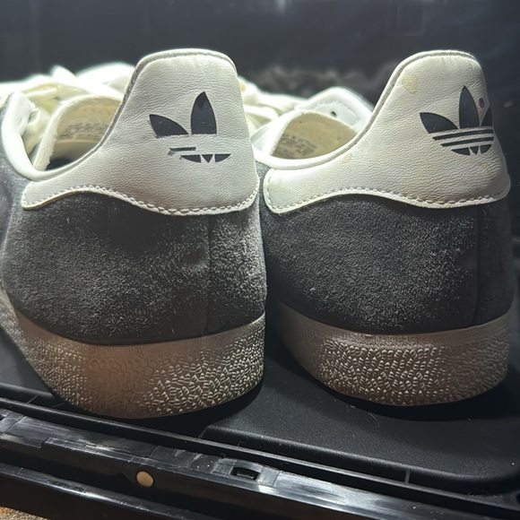 2006 Original’s Gazelle in Wolf Gray by Adidas - Picture 3 of 4